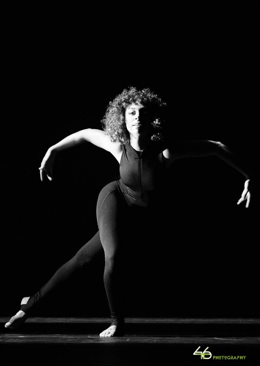 Danza Contemporánea - Sincronía Estudio Madrid - Escuela de movimiento, maternidad y crianza, danza en familia